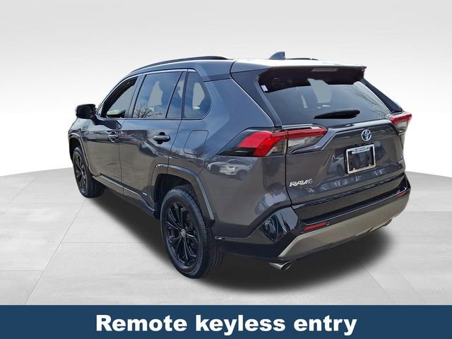 Used 2023 Toyota RAV4 SE image 5