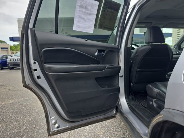 Used 2017 Honda Pilot Elite image 29
