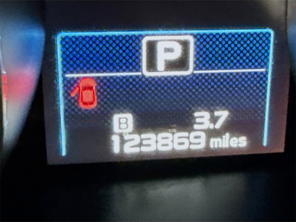 Used 2015 Subaru Outback 2.5i Limited image 4