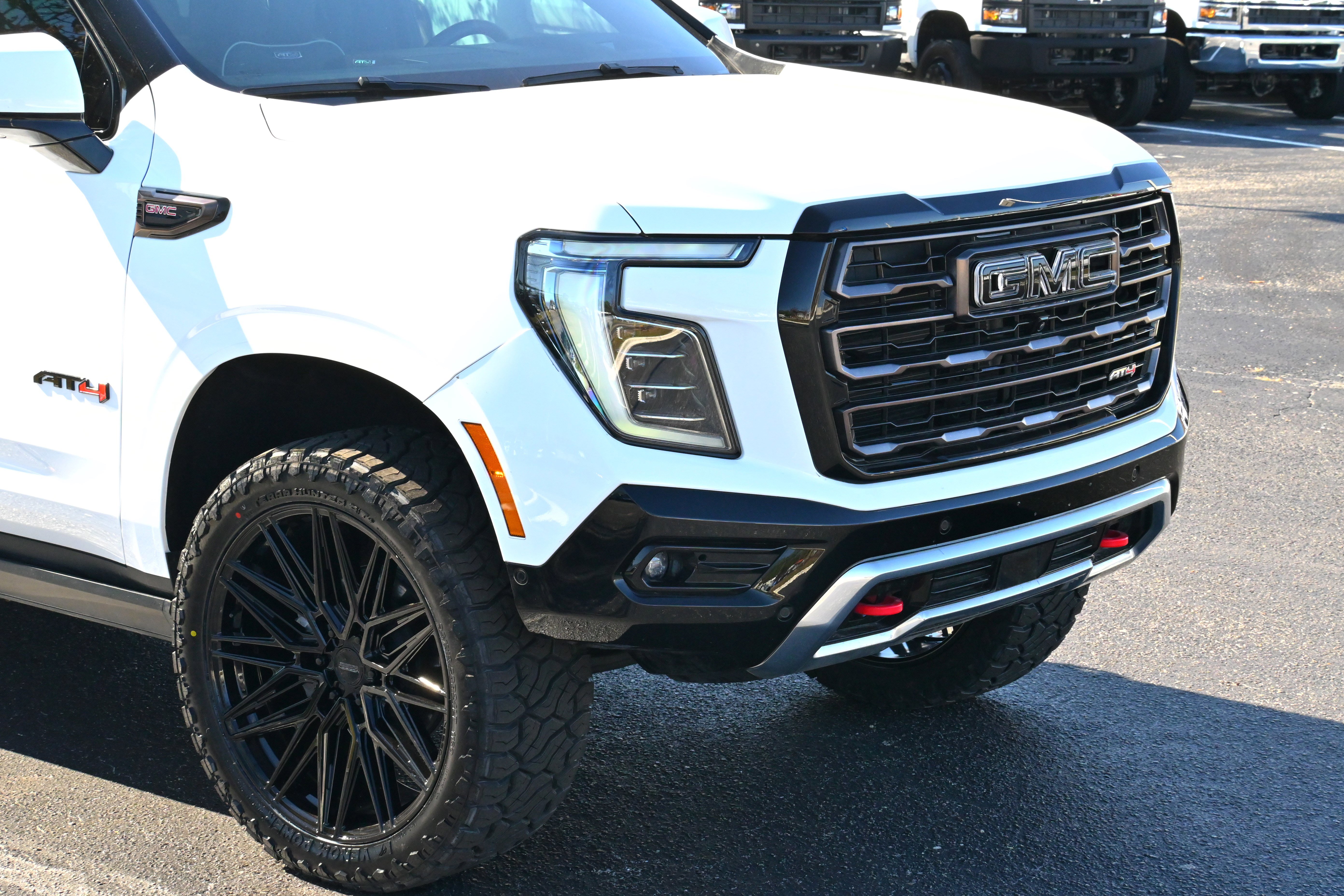 Used 2025 GMC Yukon AT4 Ultimate image 40