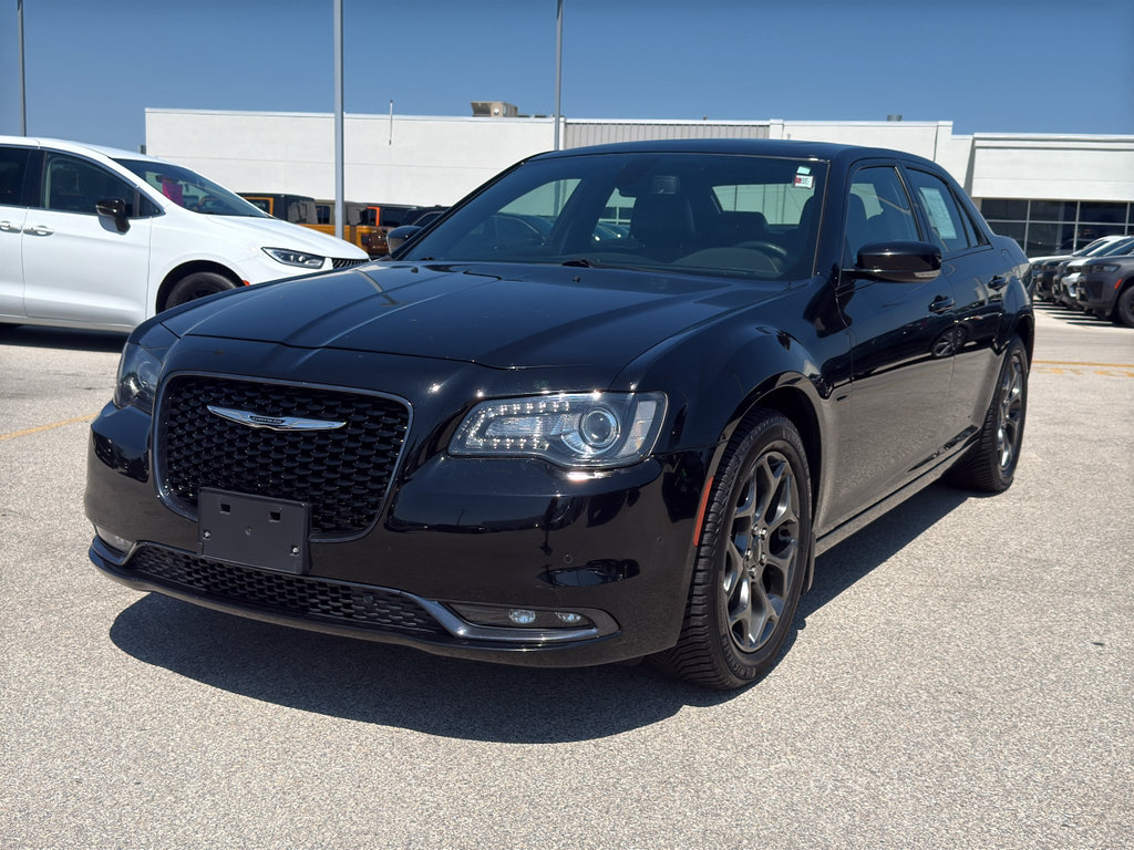 Used 2018 Chrysler 300 S w/ 300S Premium Group AWD/4WD image 2