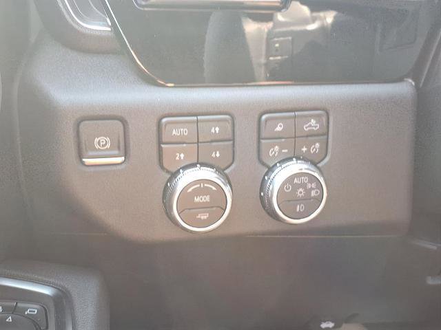 New 2025 GMC Sierra 1500 Elevation image 14