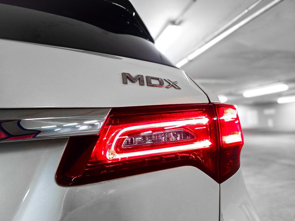 Used 2017 Acura MDX SH-AWD image 10