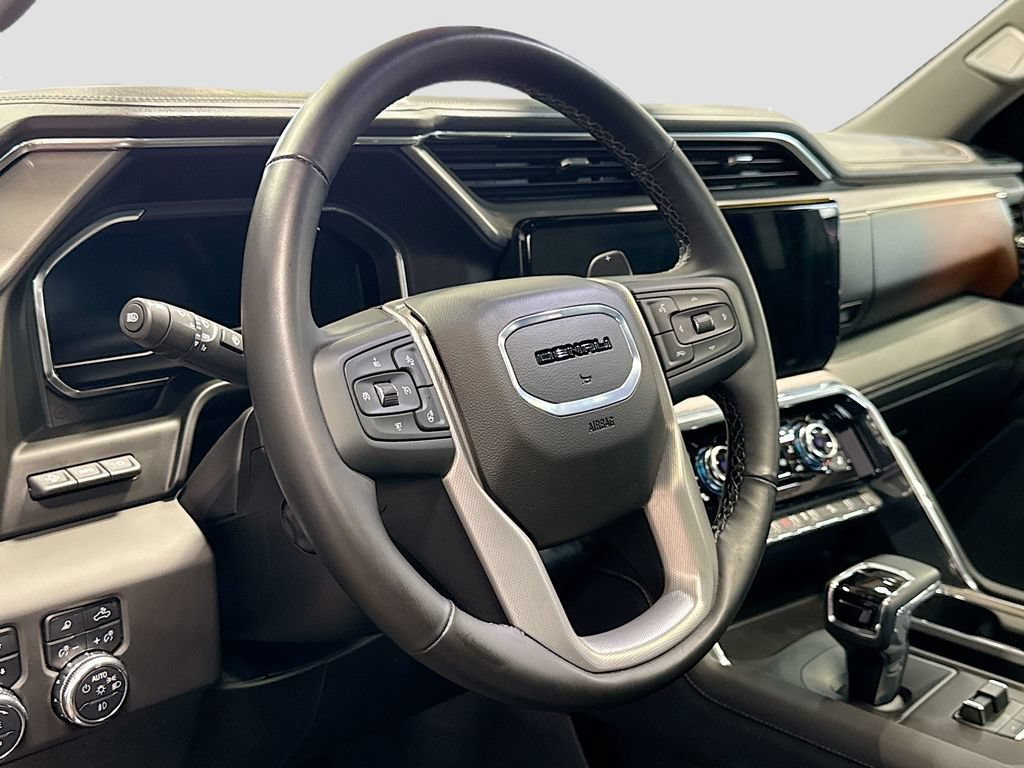 Used 2025 GMC Sierra 1500 Denali w/ Denali Reserve Package AWD/4WD image 11
