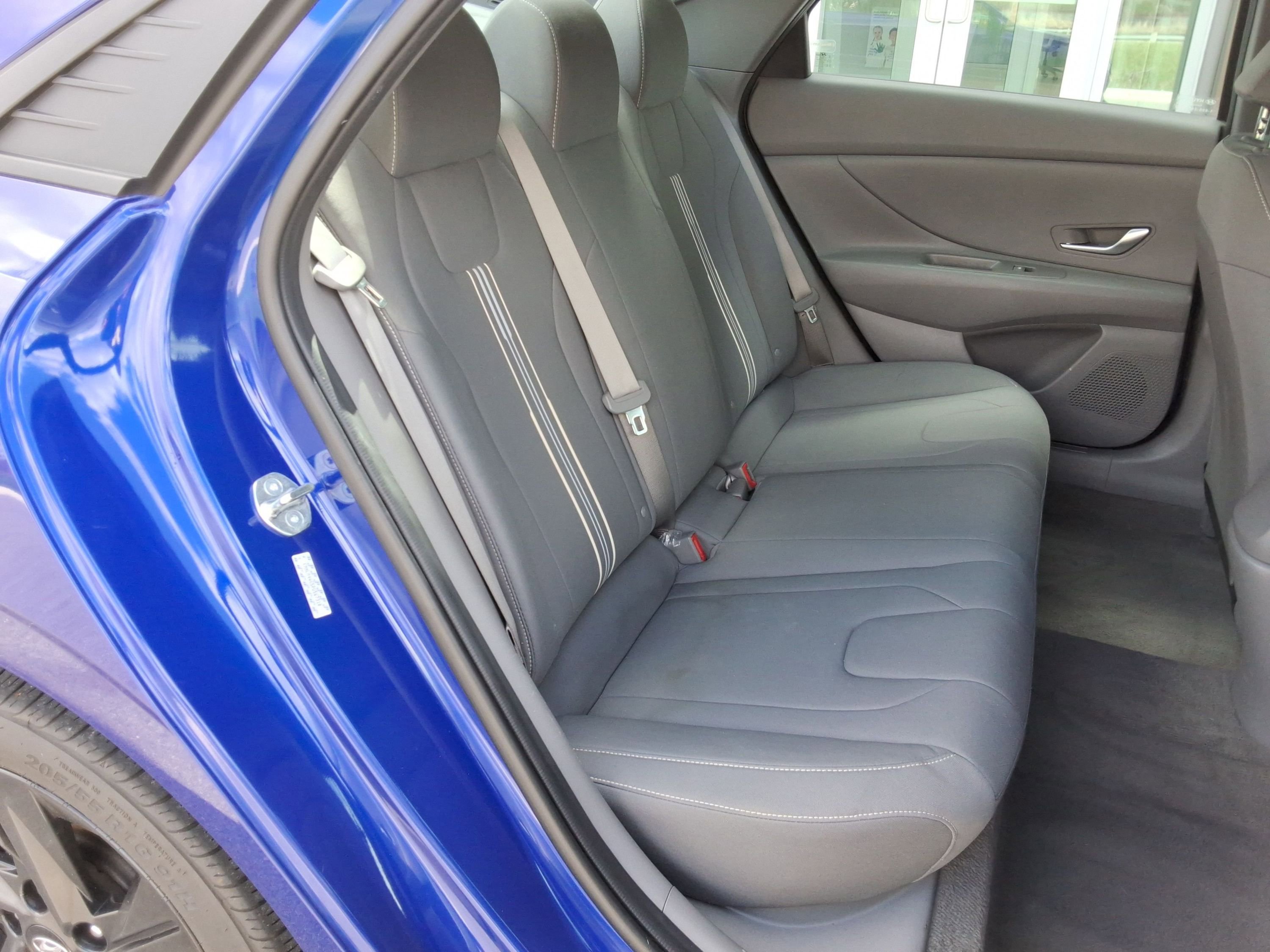 Used 2023 Hyundai Elantra SEL image 31