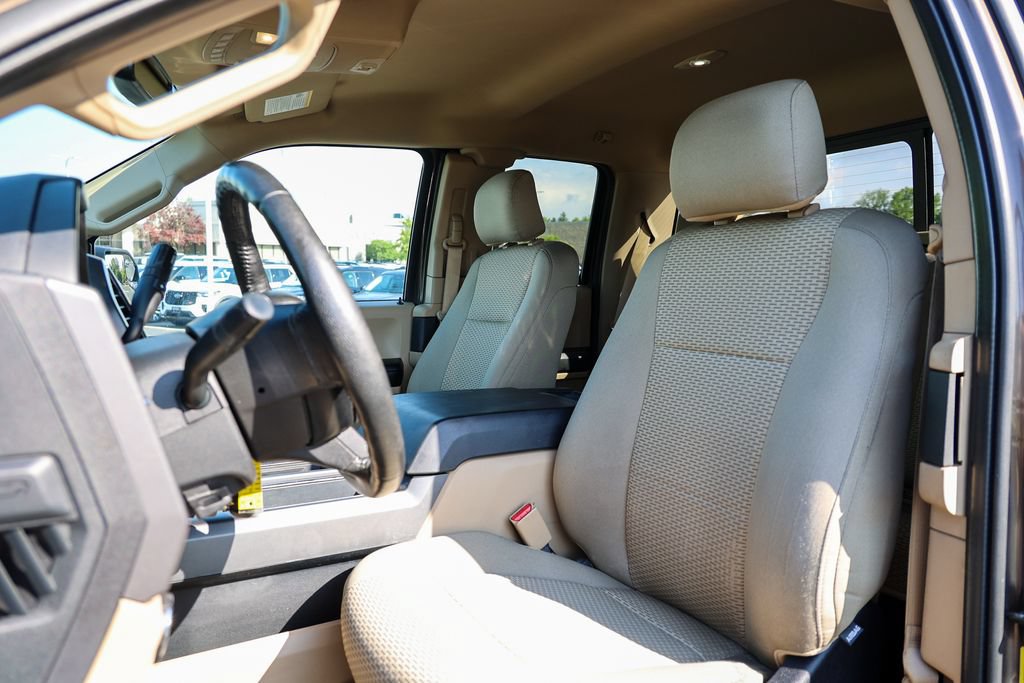 Used 2015 Ford F150 XLT w/ Equipment Group 302A Luxury AWD/4WD image 21