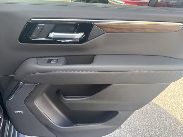 New 2026 Chevrolet Tahoe High Country w/ Sun And Tow Package image 25