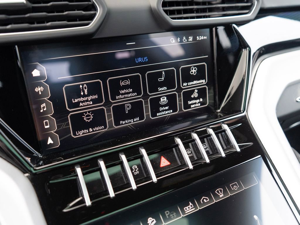 Used 2021 Lamborghini Urus image 23
