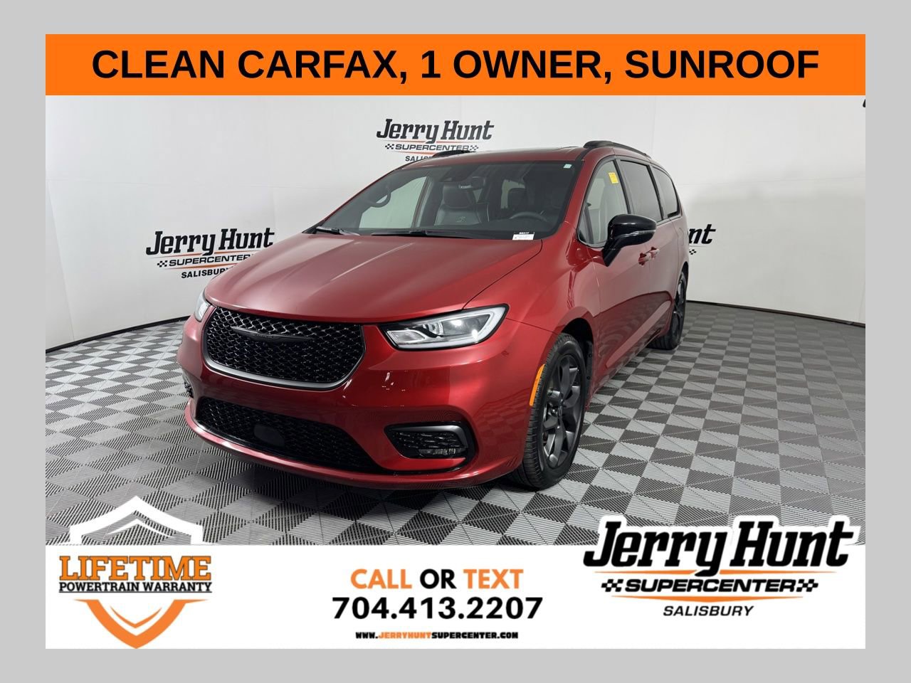 Used 2025 Chrysler Pacifica Limited image 1