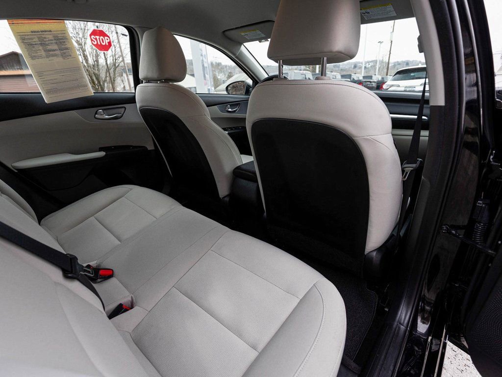 Used 2023 Kia Forte LXS image 30
