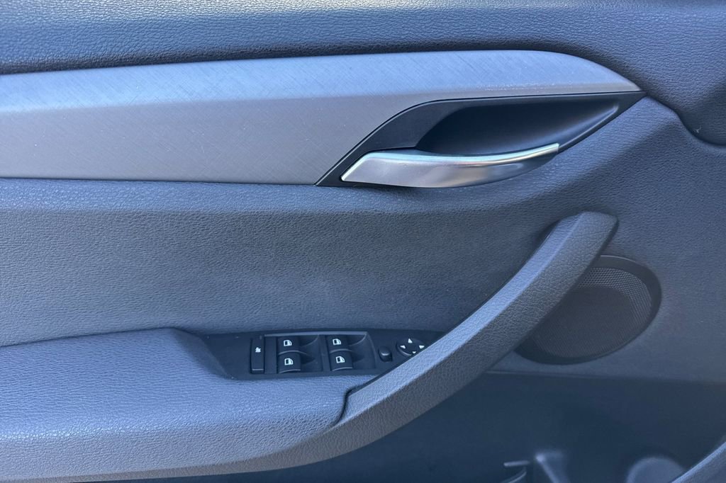 Used 2014 BMW X1 sDrive28i RWD image 10