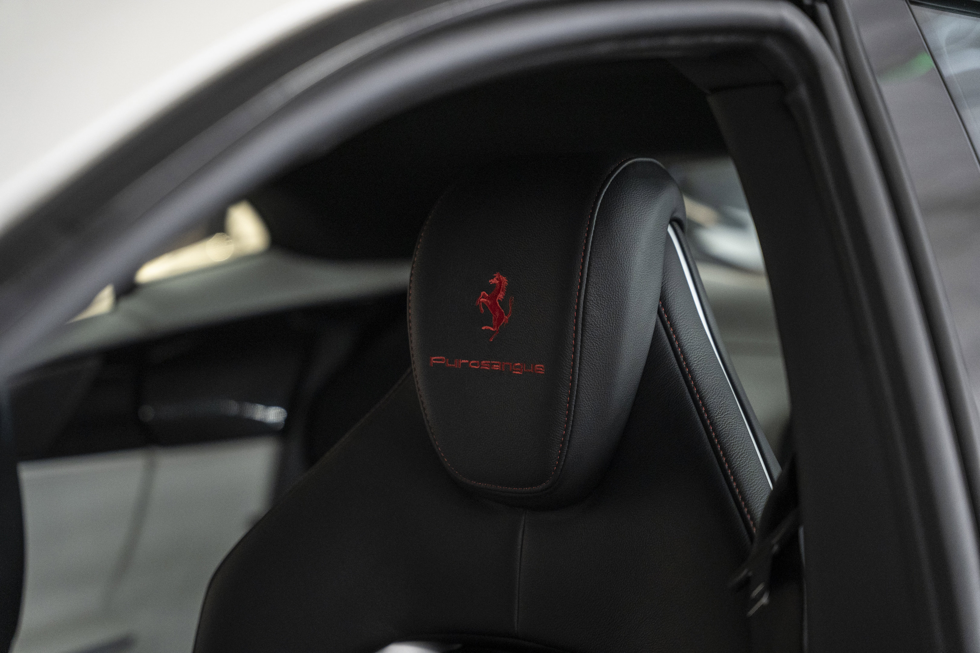 Certified 2024 Ferrari Purosangue AWD image 35