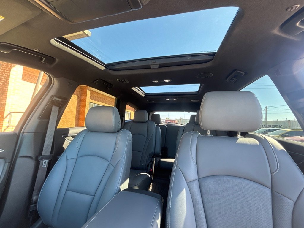 Used 2024 Buick Enclave Essence w/ Experience Buick Package image 17