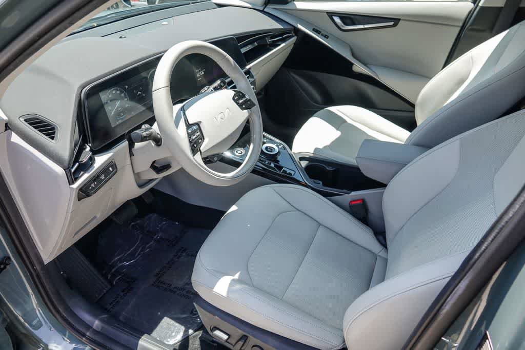 Certified 2023 Kia Niro Wind FWD image 15