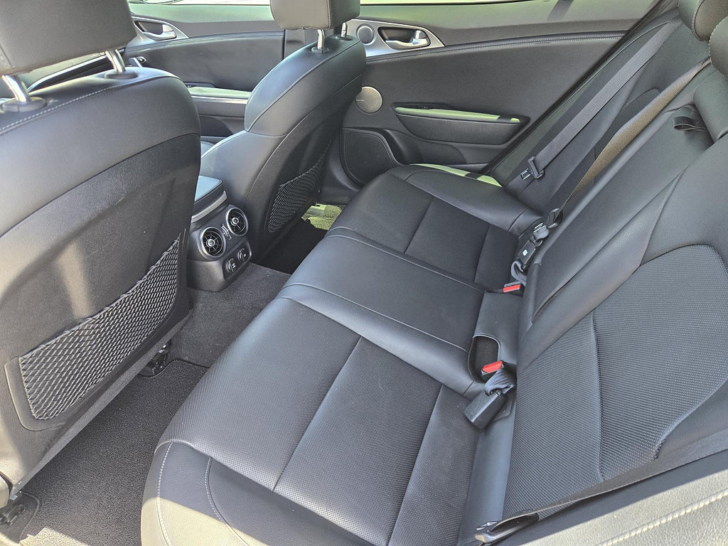 Used 2020 Kia Stinger GT1 RWD image 25