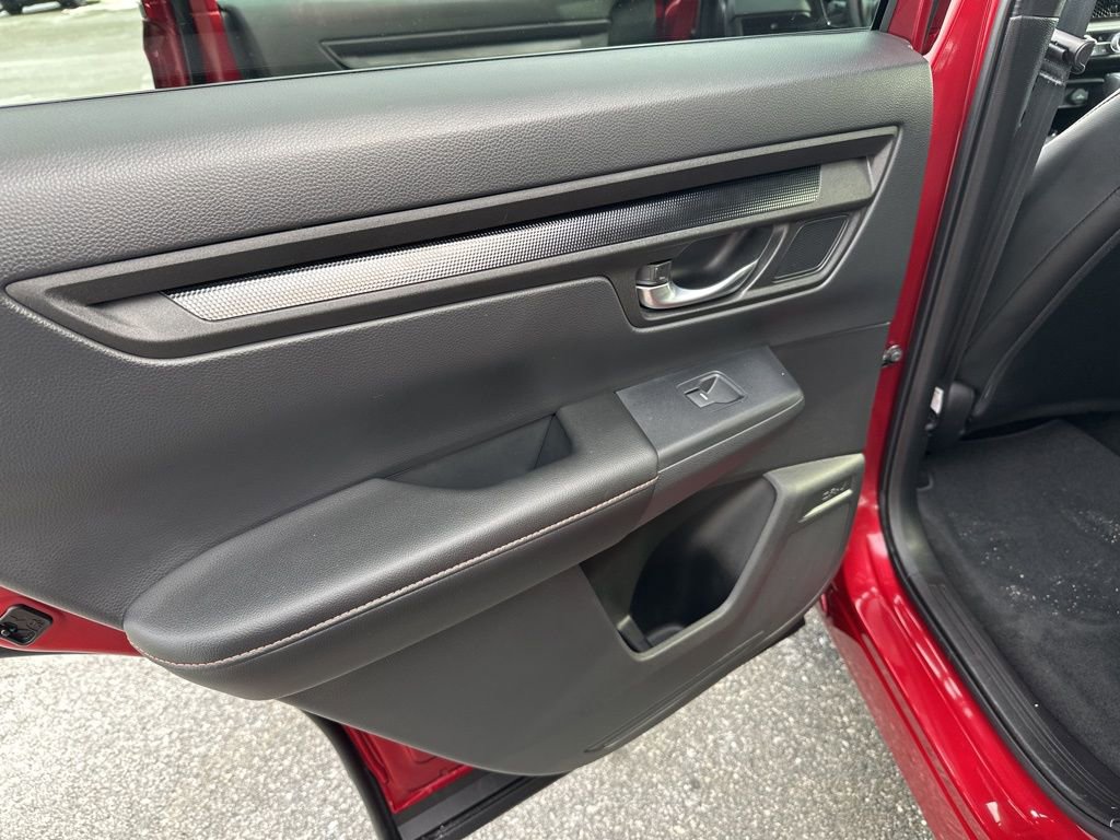Used 2025 Honda CR-V Sport-L image 31