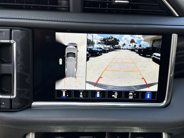 Certified 2022 GMC Yukon XL Denali w/ Denali Ultimate Package AWD/4WD image 25