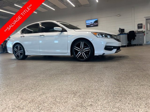 Used 2017 Honda Accord Sport image 3