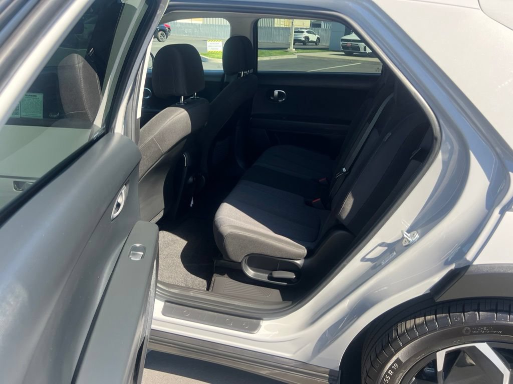 Used 2024 Hyundai Ioniq 5 SEL RWD image 33