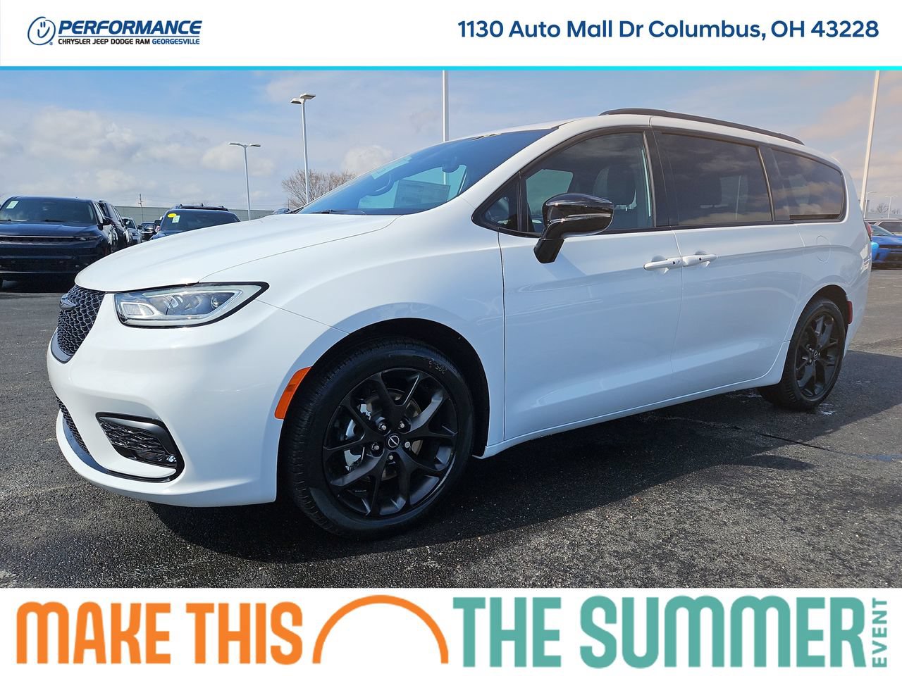 New 2026 Chrysler Pacifica Select w/ S Appearance Package FWD image 3