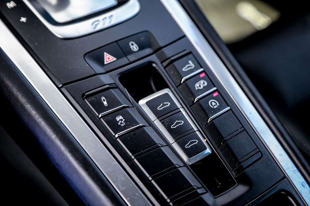 Used 2017 Porsche 911 Carrera 4S image 33