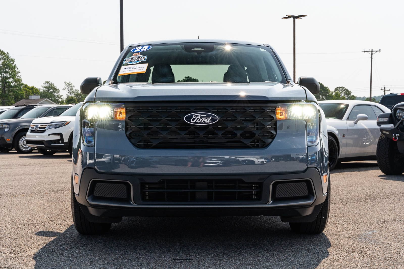 Certified 2025 Ford Maverick XLT FWD image 2