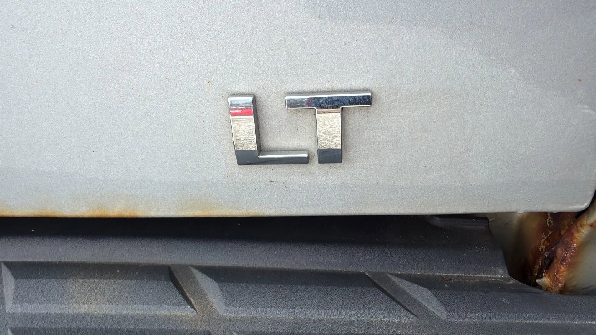 Used 2010 Chevrolet Silverado 1500 LT w/ Power Pack Plus image 12