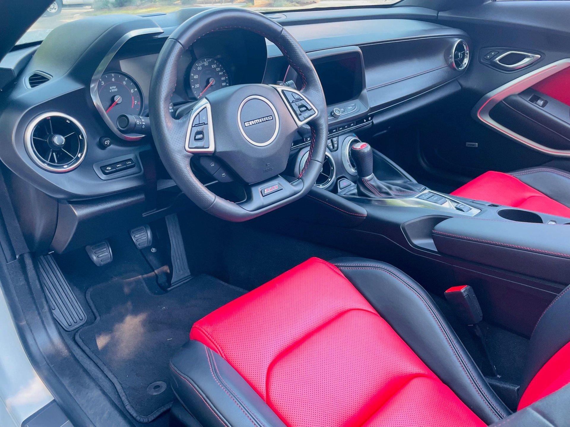 Used 2022 Chevrolet Camaro SS RWD image 42