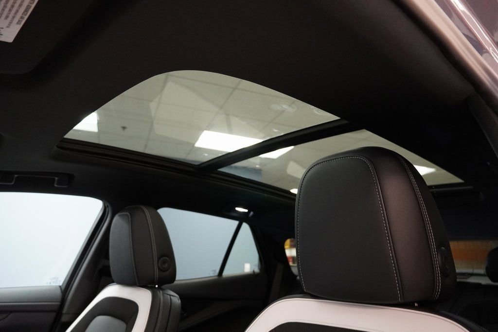 New 2025 Chevrolet Blazer EV LT AWD/4WD image 10
