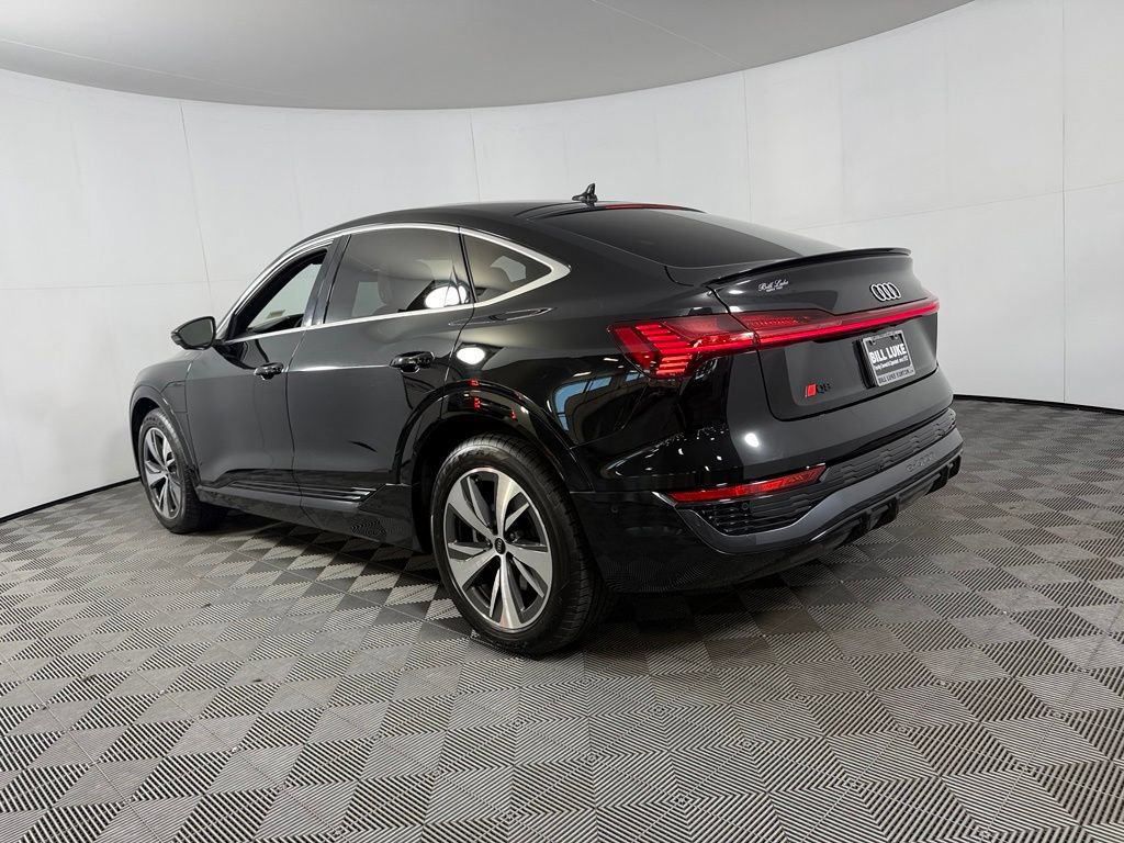 Used 2024 Audi Q8 e-tron Premium Plus AWD/4WD image 9