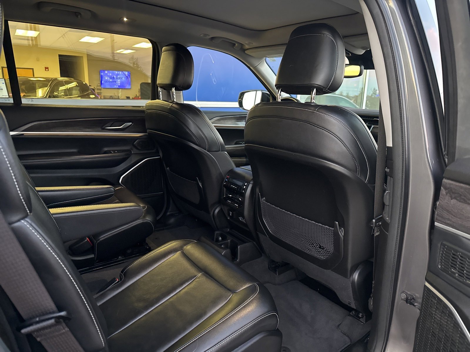 Used 2021 Jeep Grand Cherokee L Limited image 12