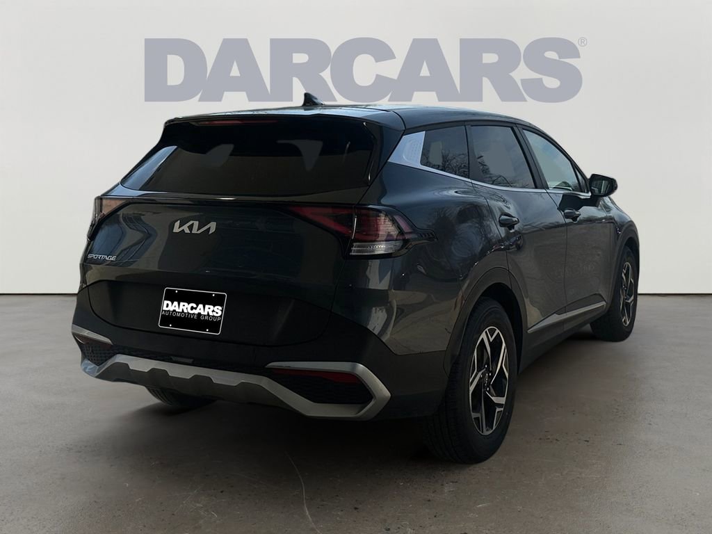 Used 2024 Kia Sportage LX image 7