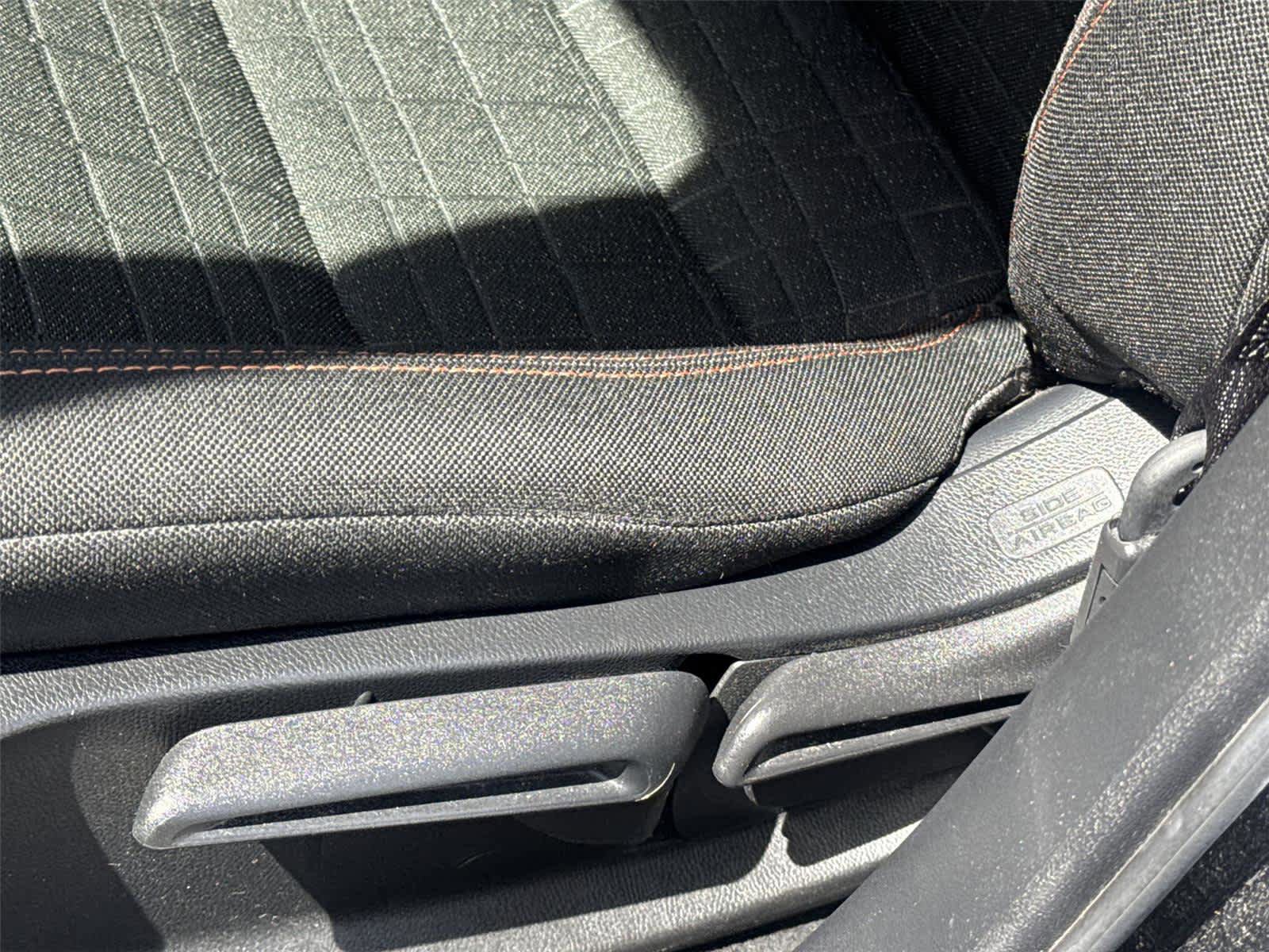 Used 2025 Honda HR-V Sport image 13