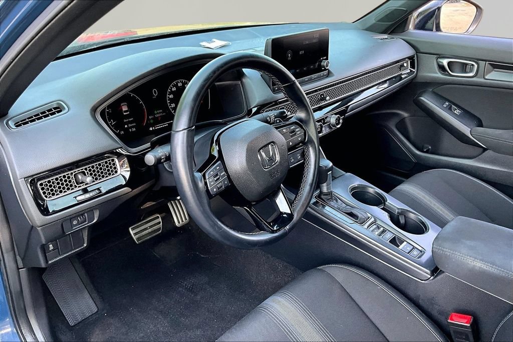 Used 2025 Honda Civic Sport image 12