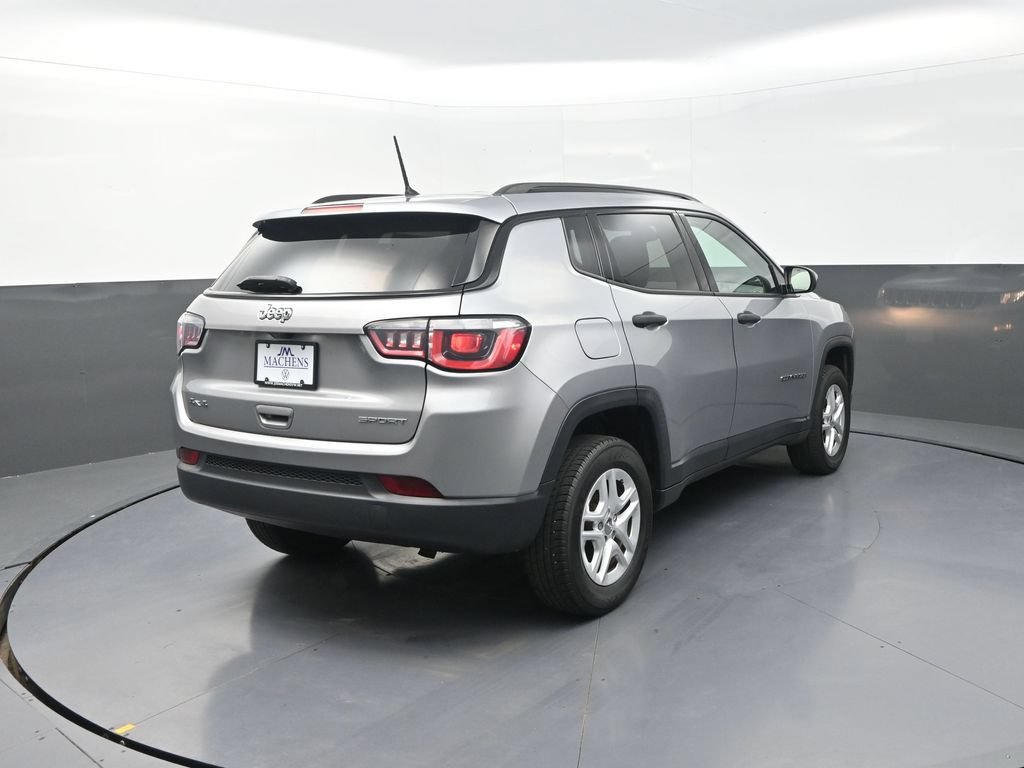 Used 2018 Jeep Compass Sport AWD/4WD image 11