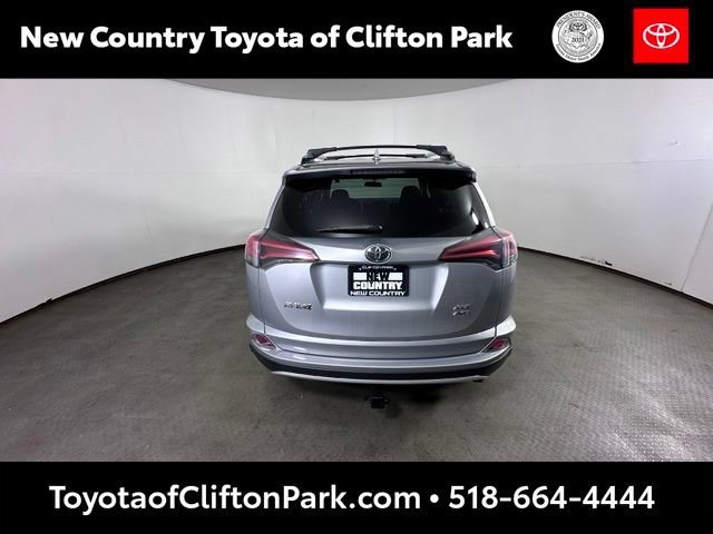 Used 2016 Toyota RAV4 XLE AWD/4WD image 4