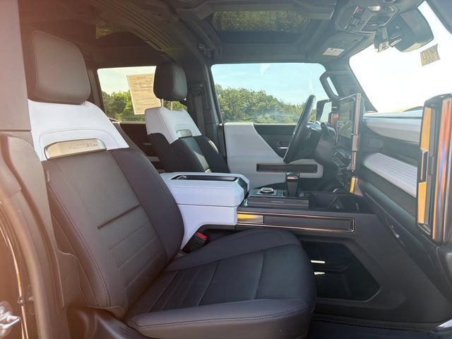 Used 2024 GMC Hummer EV 3X w/ LPO, Sport Package AWD/4WD image 33