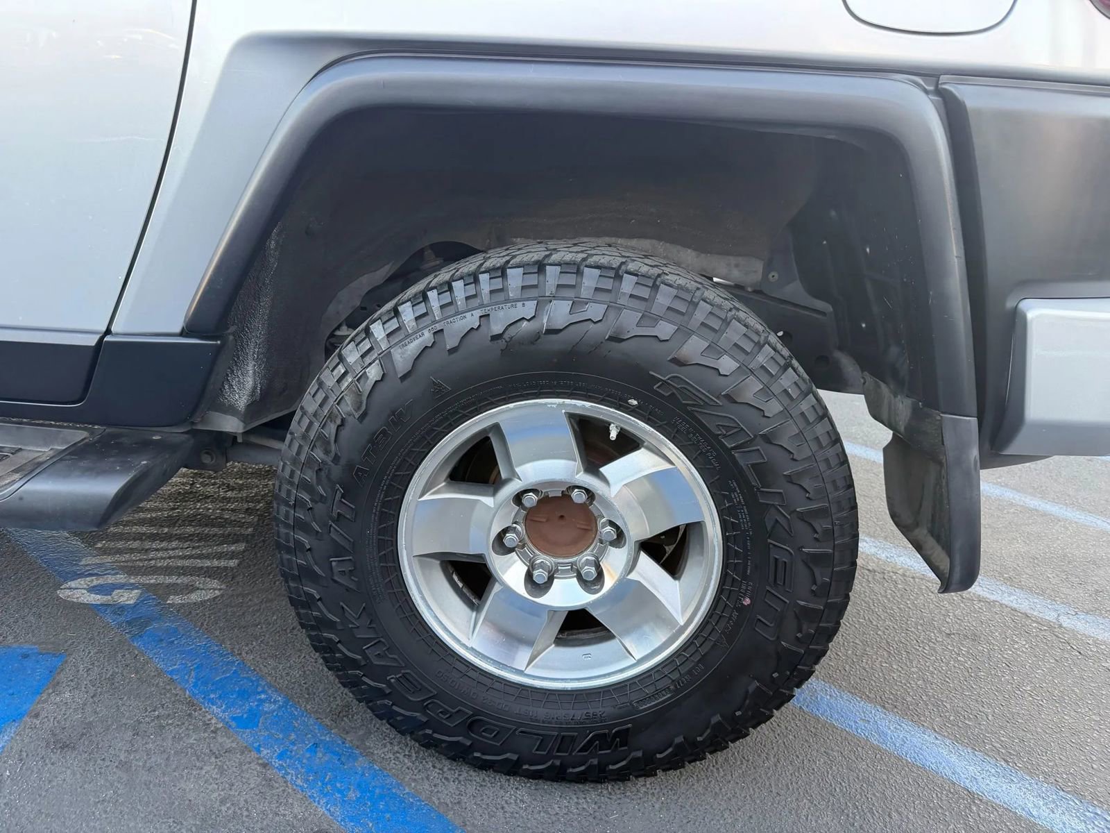 Used 2008 Toyota FJ Cruiser 4WD image 4