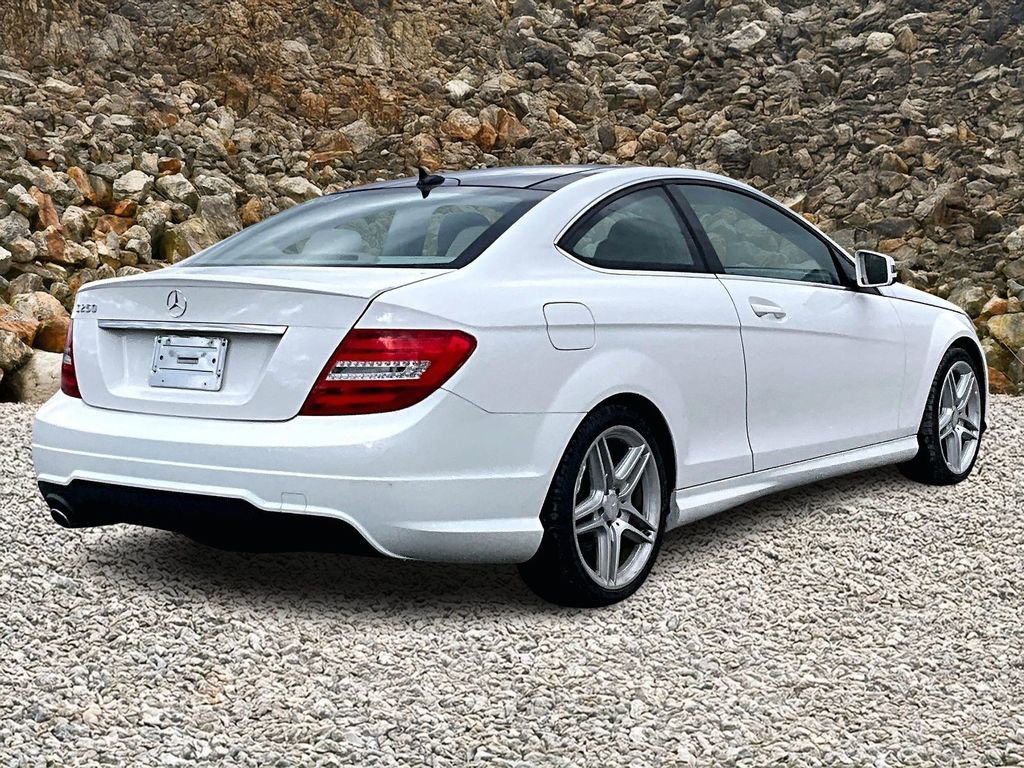 Used 2015 Mercedes-Benz C 250 Coupe image 2