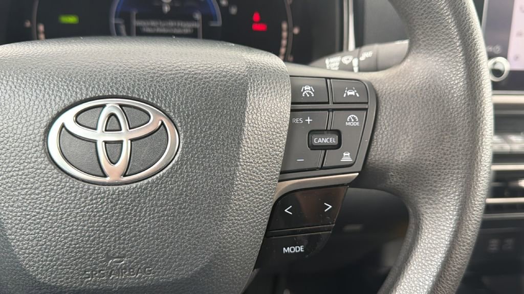 Certified 2025 Toyota Camry LE FWD image 27