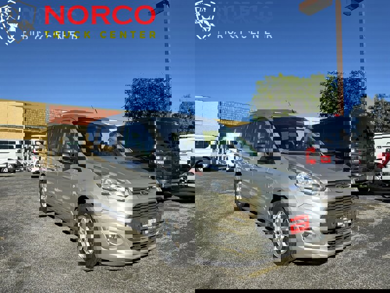 Used 2015 Ford Transit Connect XLT image 3