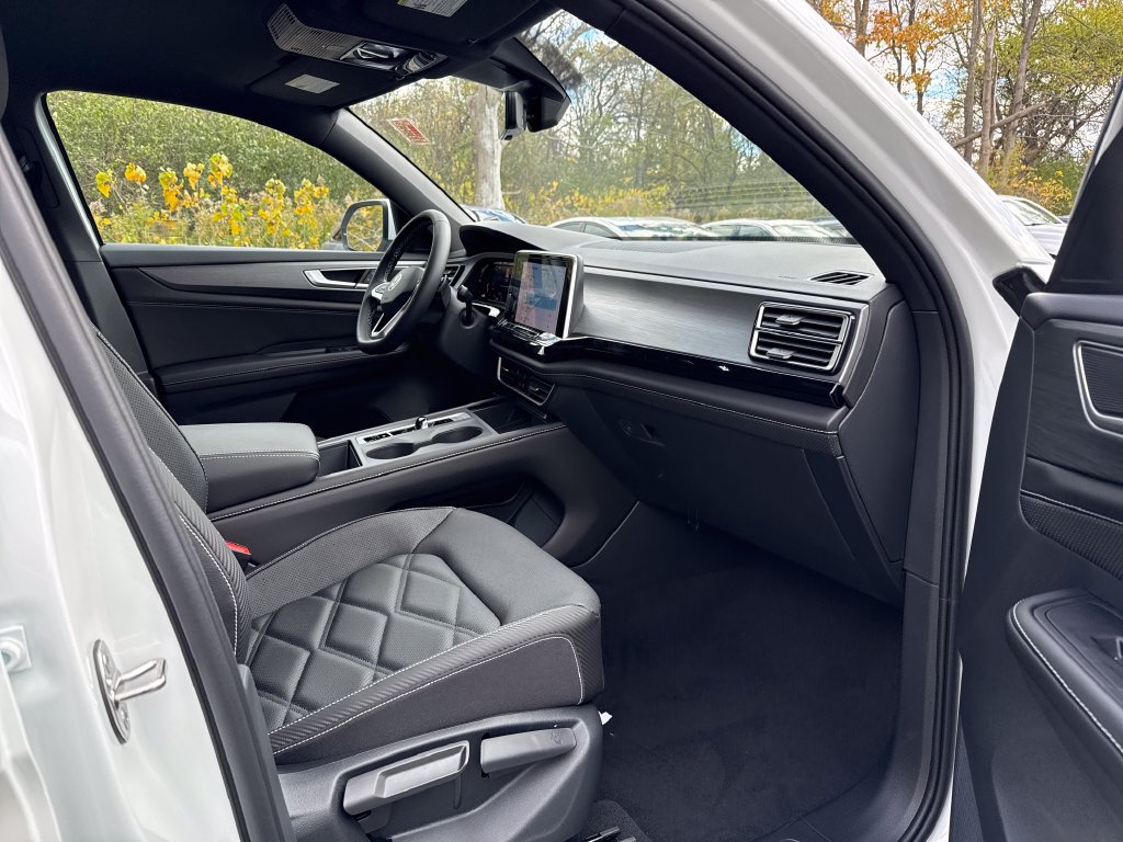 New 2026 Volkswagen Atlas Cross Sport SE AWD/4WD image 15