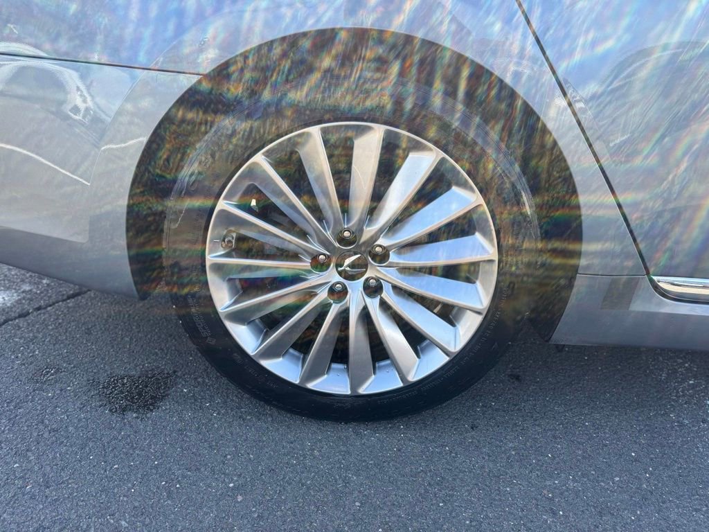 Used 2014 Hyundai Equus Signature RWD image 17