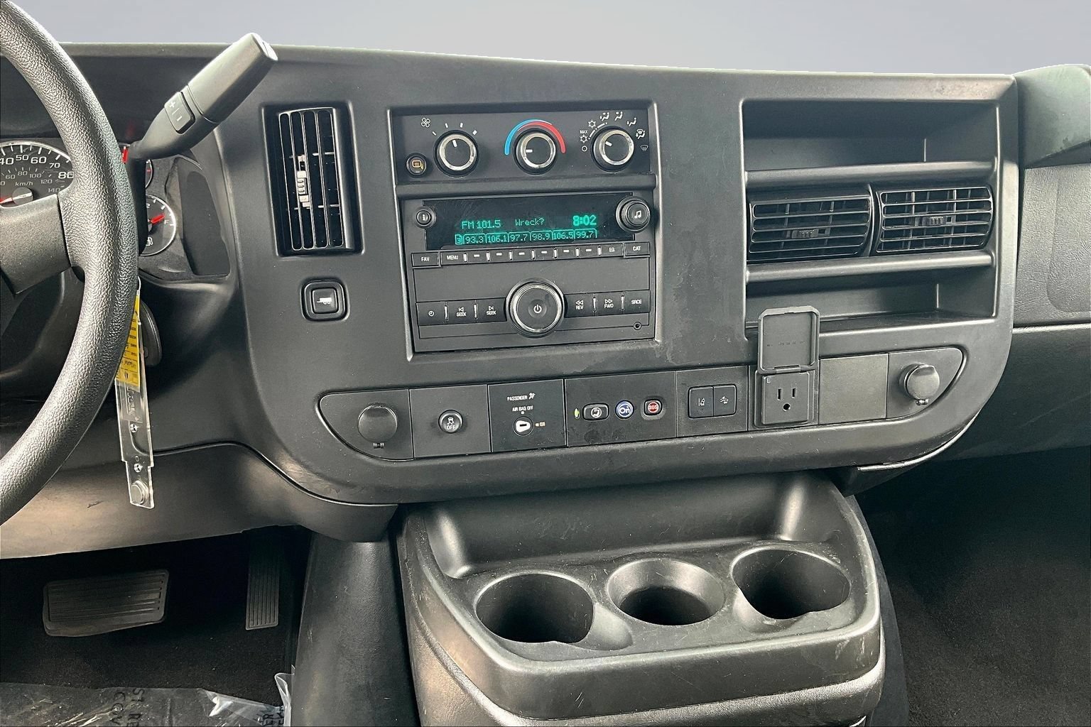 Used 2025 GMC Savana 3500 LT w/ LT Preferred Equipment Group RWD image 9