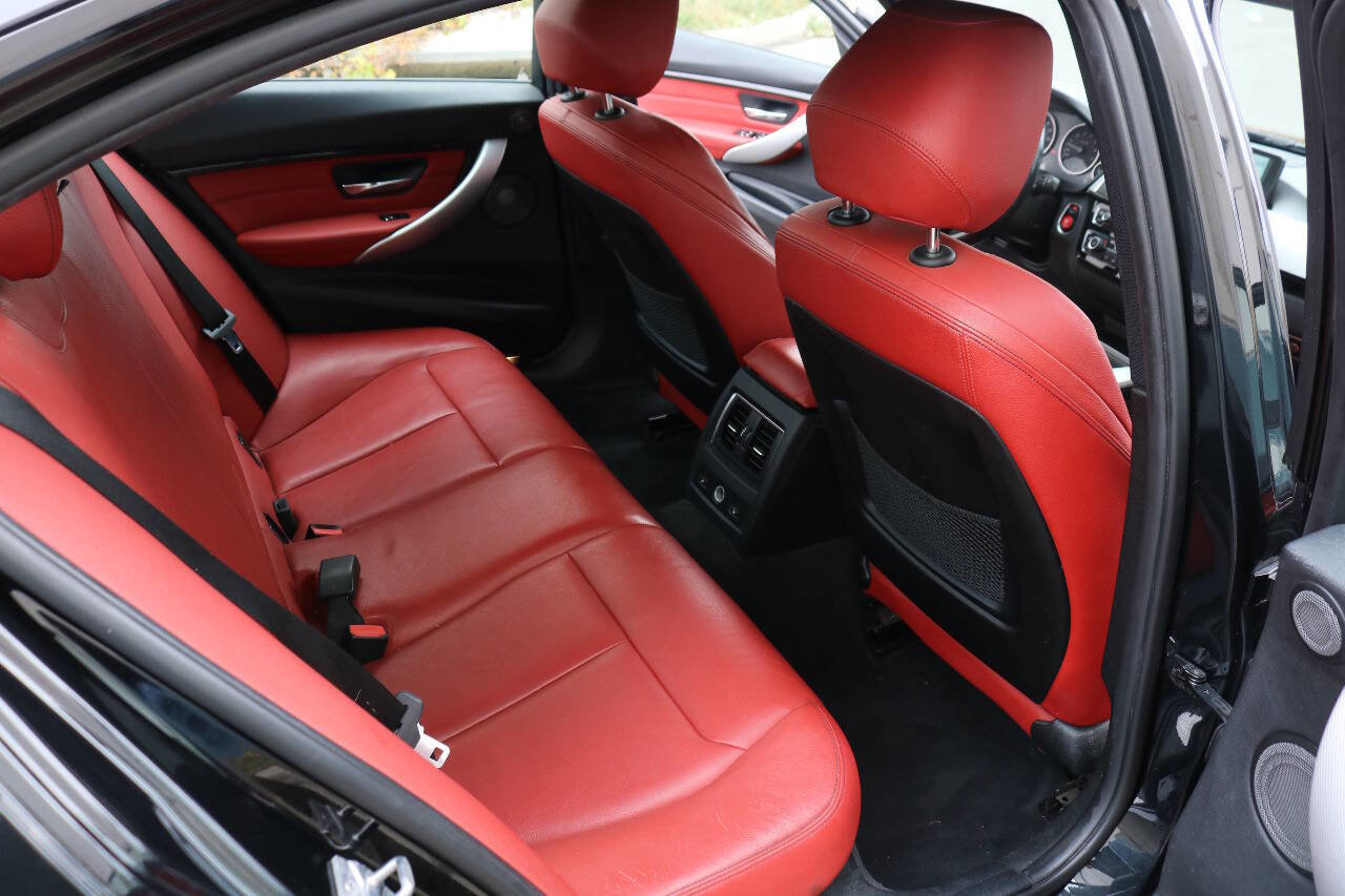 Used 2016 BMW 340i xDrive Sedan image 18