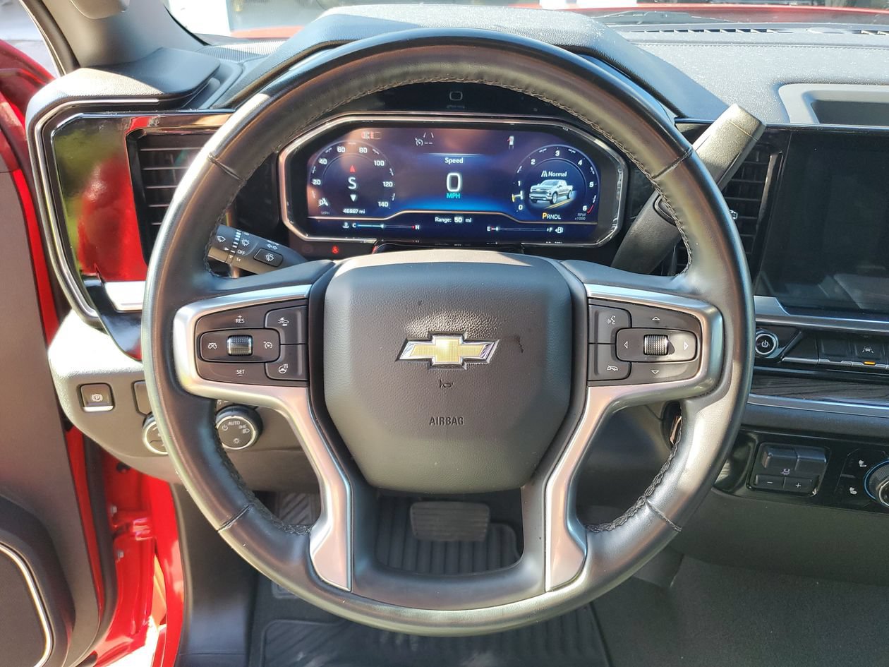 Used 2025 Chevrolet Silverado 1500 LT RWD image 21