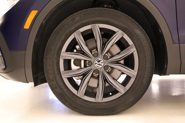 Used 2023 Volkswagen Tiguan SE image 8