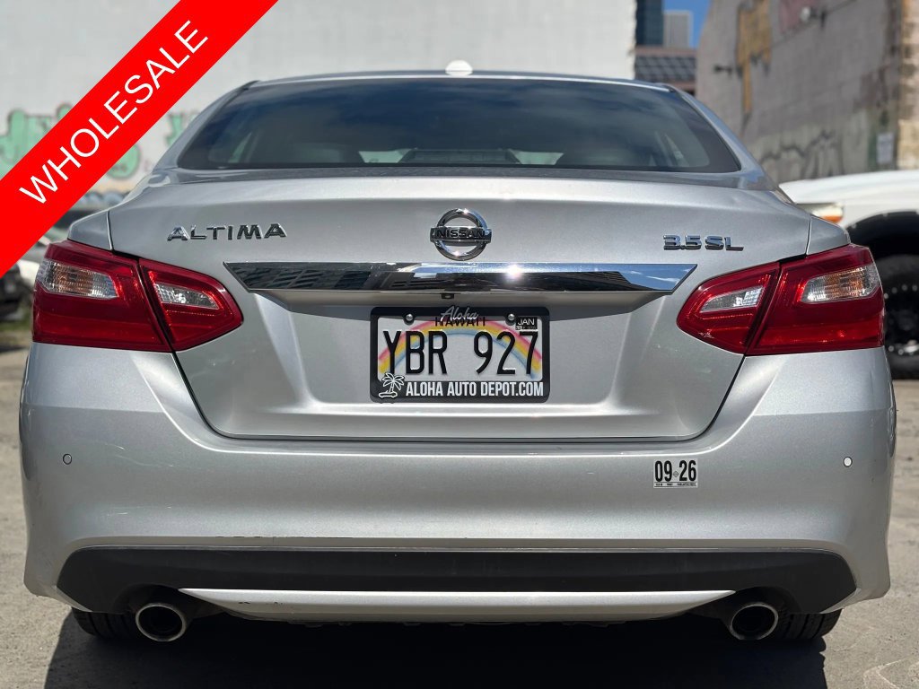 Used 2016 Nissan Altima 3.5 SL w/ 3.5 Technology Package FWD image 4