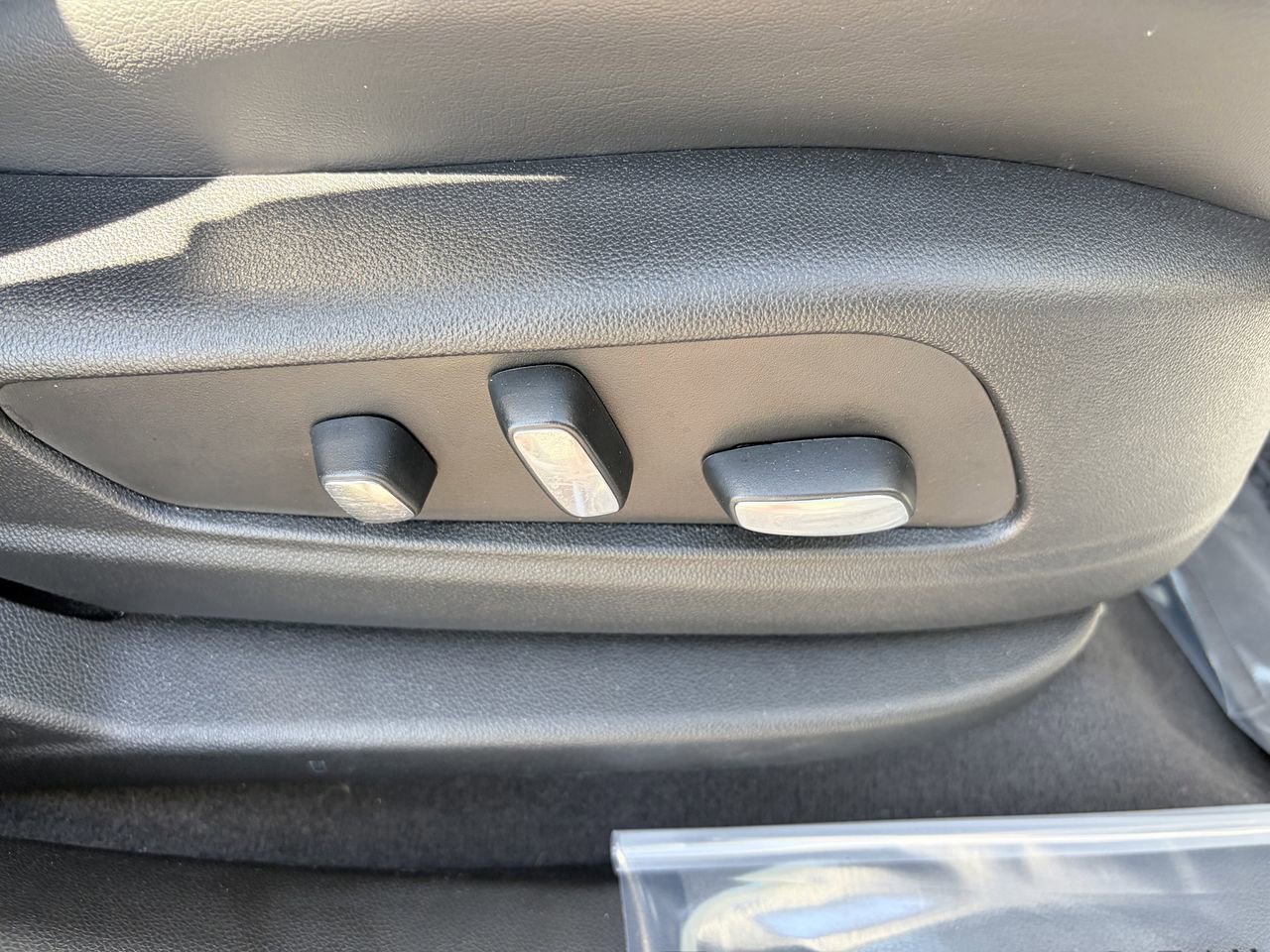 Certified 2024 Cadillac XT6 Premium Luxury w/ Technology Package image 12