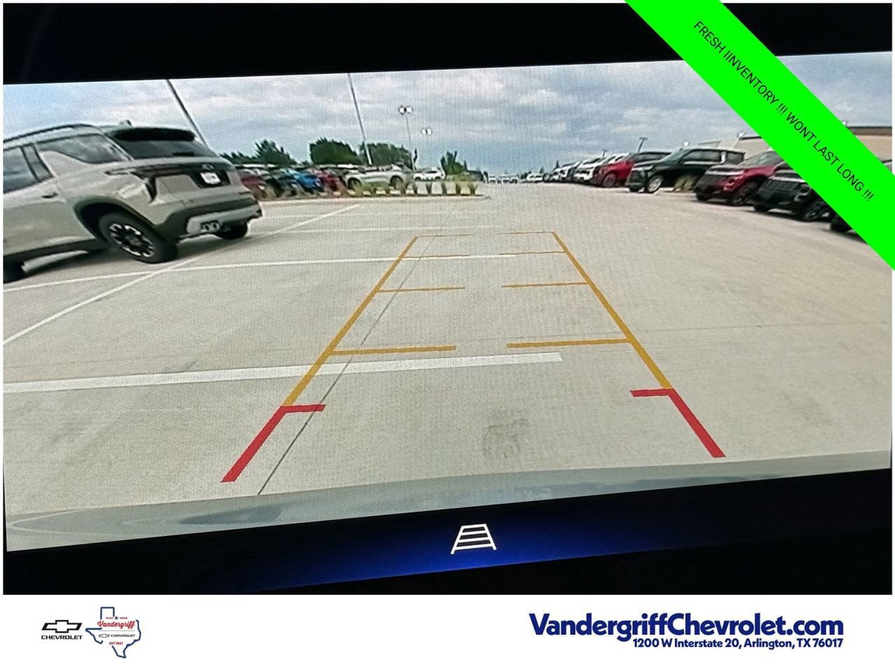 Certified 2025 Chevrolet Trax RS w/ Driver Confidence Package FWD image 16